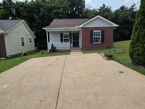 2049 Williams Valley Dr, Madison, TN, 37115-7610 | Card Image
