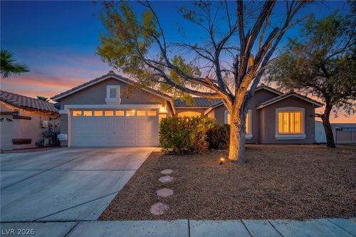 129 Honey Locust Dr, North Las Vegas, NV, 89031-7910 | Card Image