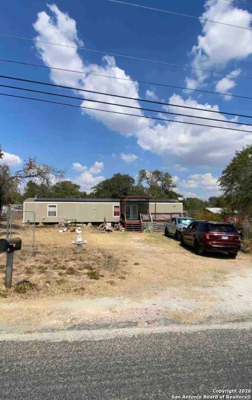 4223 Waterwood Pass Dr, Elmendorf, TX, 78112-6028 | Card Image