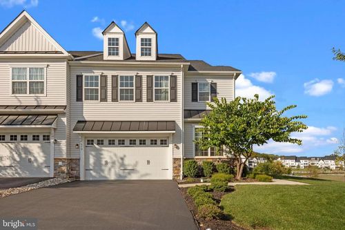 470 Lee Pl, EXTON, PA, 19341-2797 | Card Image