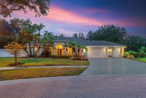 5711 Tanagerside Rd, Lithia, FL, 33547-5820 | Card Image