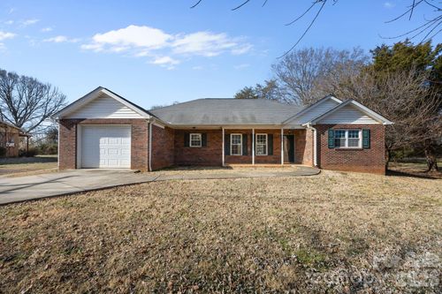 249 Shumaker Dr, Statesville, NC, 28625-8919 | Card Image