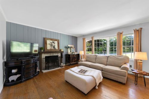 4 Debbie Ln, Cross River, NY, 10518-1115 | Card Image