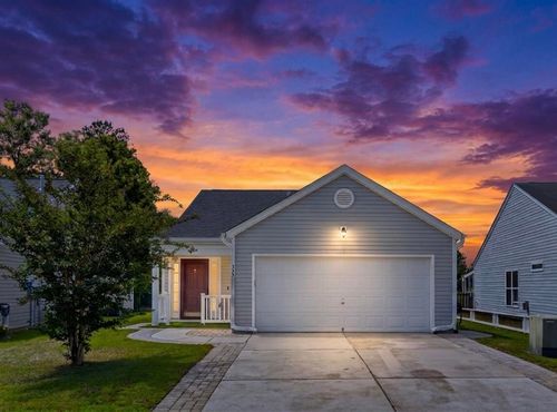 333 Salkahatchie St, Summerville, SC, 29485-6832 | Card Image