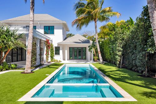 215 Summa St, West Palm Beach, FL, 33405-4717 | Card Image