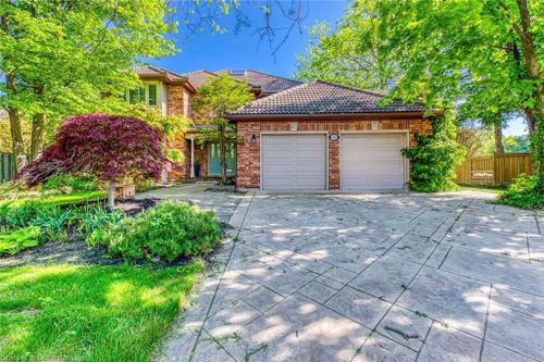 341 Acacia Crt, Oakville, ON, L6J6K5 | Card Image