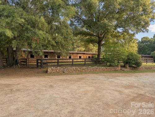 350 Vick Russell Ln, Columbus, NC, 28722-9665 | Card Image