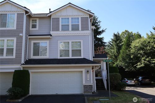 19-6-6119 S 233rd St, Kent, WA, 98032-6485 | Card Image
