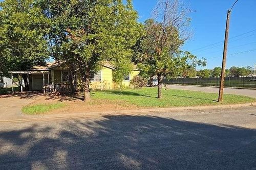 849 Green St, Abilene, TX, 79603-5821 | Card Image