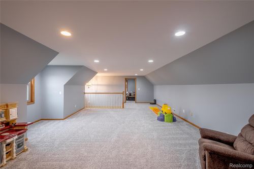 8420 Beers Rd, Swartz Creek, MI, 48473-9101 | Card Image