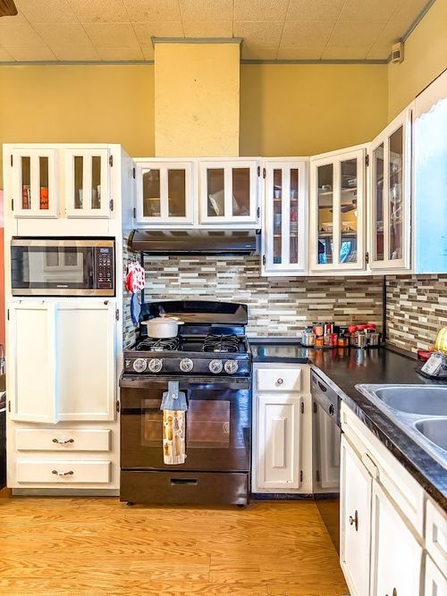 200 S 3rd St, Wortham, TX, 76693-4809 | Card Image