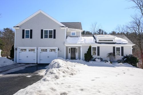 70 River Rd, Hanover, MA, 02339-2840 | Card Image