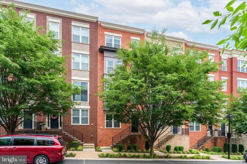 11692 Sunrise Square Pl, RESTON, VA, 20191-1435 | Card Image