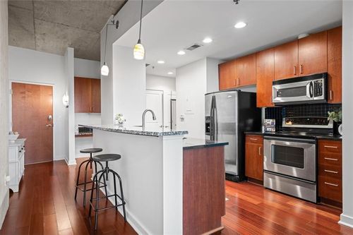 apt-1715-250 Pharr Rd Ne, Atlanta, GA, 30305-2280 | Card Image