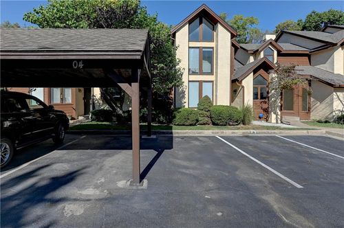 4804 Horton St, Mission, KS, 66202-1757 | Card Image