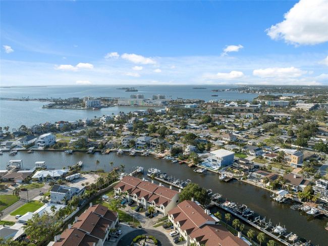 2387 - 2387 Hanover Dr, Townhouse with 3 bedrooms, 3 bathrooms and null parking in DUNEDIN FL | Image 70