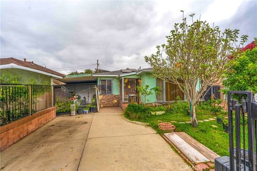 5630 Myrtle Ave, Long Beach, CA, 90805-4719 | Card Image