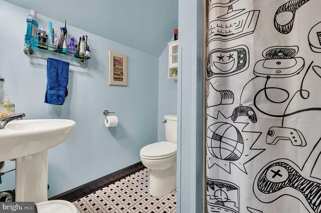 1058 Marsh Hawk Way, House other with 4 bedrooms, 4 bathrooms and null parking in Shepherdstown WV | Image 46