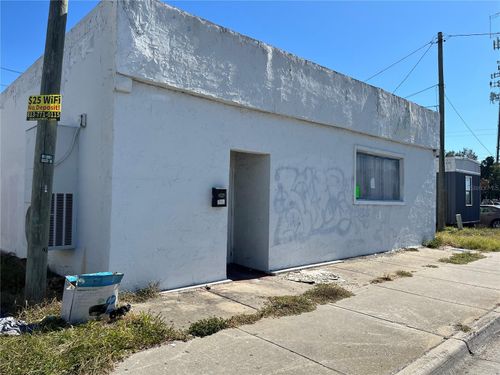 8319 N Nebraska Ave, TAMPA, FL, 33604-3106 | Card Image