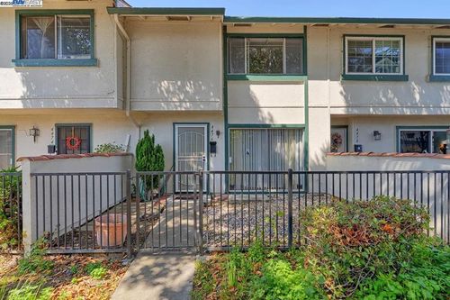 4476 Madrid Ct, Union City, CA, 94587-3832 | Card Image