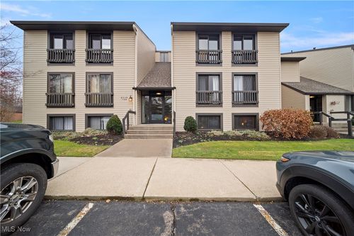 102-6250 Greenwood Parkway, Northfield, OH, 44067 | Card Image