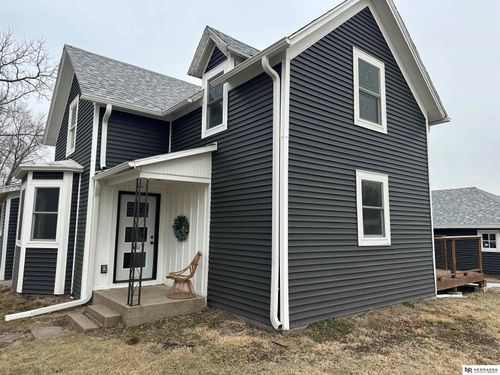 102 W Pine St, Cedar Bluffs, NE, 68015-3139 | Card Image