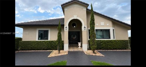 8741 Nw 141st Ter, Miami Lakes, FL, 33018-7351 | Card Image