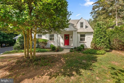 1242 Old Lancaster Rd, BERWYN, PA, 19312-1252 | Card Image