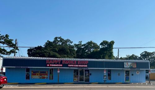1707 Pass Rd, Biloxi, MS, 39531-3329 | Card Image