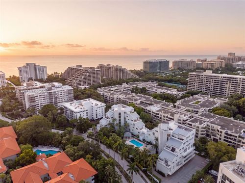 ph601-50 Ocean Lane Dr, Key Biscayne, FL, 33149-1454 | Card Image
