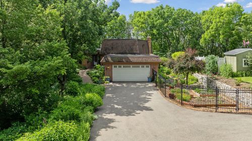 167 Spring Valley Dr, Bloomington, MN, 55420-5537 | Card Image