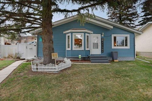 65 Eastbrook Drive E, Brooks, AB, T1R0H8 | Card Image