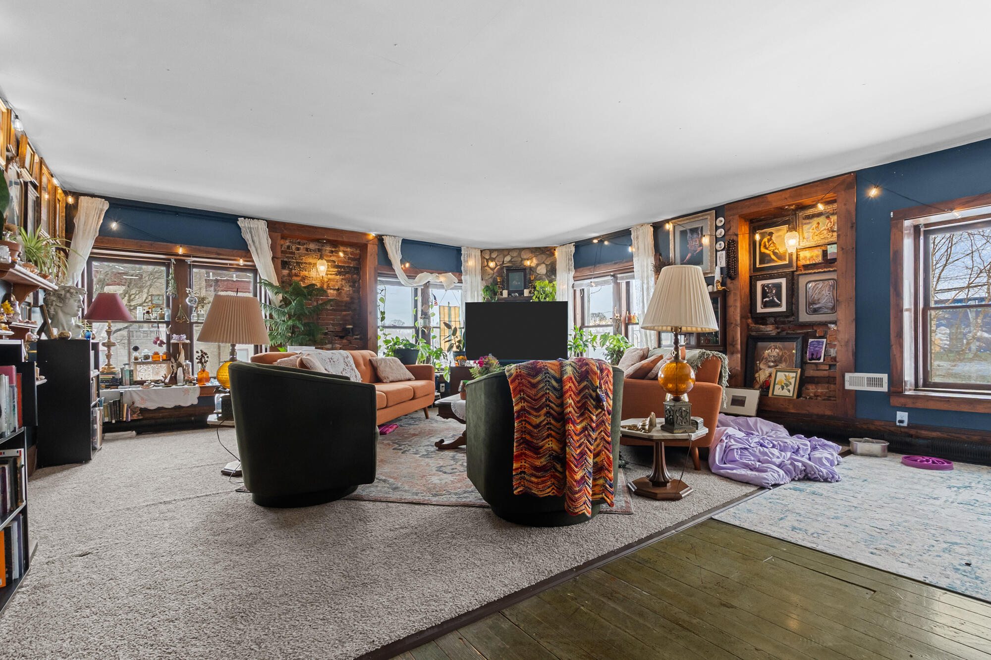 Business Opportunity in Cassopolis Village 4
