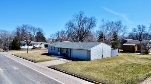 822 Stephens Avenue, Ortonville, MN, 56278 | Card Image