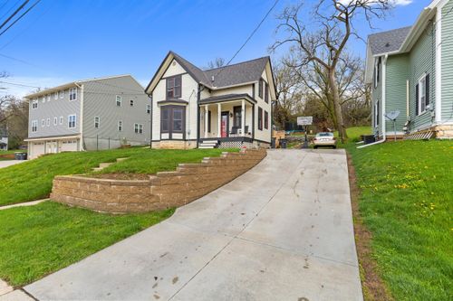 1232 E North St, Waukesha, WI, 53188-3826 | Card Image