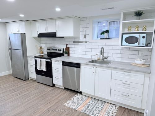 2-2207 Turner Rd, Windsor, ON, N8W3K4 | Card Image