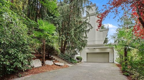1121 W Lake Sammamish Pkwy Se, Bellevue, WA, 98008-5240 | Card Image