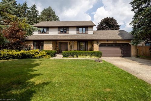 {{alt}} | Card Image