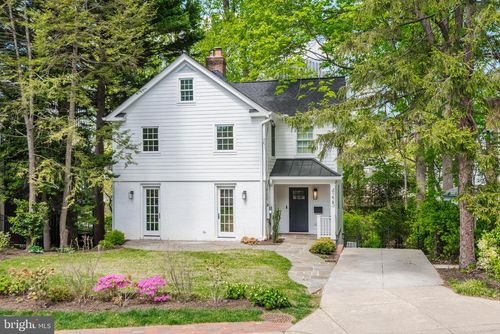 4225 Oakridge Ln, CHEVY CHASE, MD, 20815-6058 | Card Image