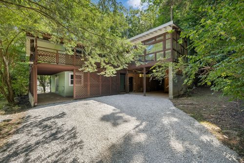 1016 Rustic Hills Dr, Ashland City, TN, 37015-5521 | Card Image