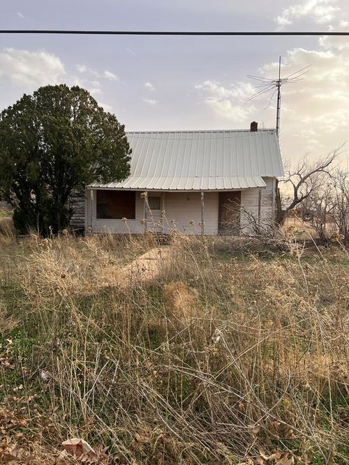 310 24th St, Snyder, TX, 79549-3008 | Card Image
