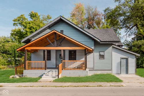2104 W 16th St, Anderson, IN, 46016-3108 | Card Image