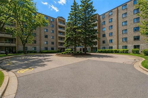 302-89 Westwood Rd, Guelph, ON, N1H7J6 | Card Image