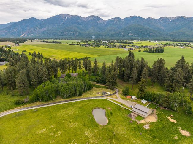 Bird's eye view of a mountain backdrop | Image 44