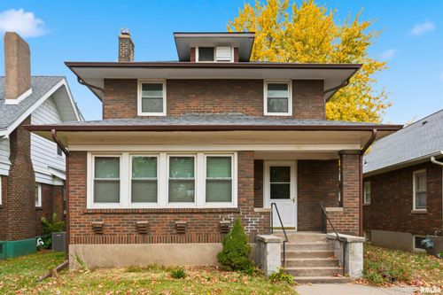 742 7th Ave S, Clinton, IA, 52732-5628 | Card Image