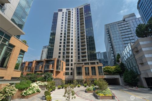 723-10650 Ne 9th Pl, Bellevue, WA, 98004-5065 | Card Image