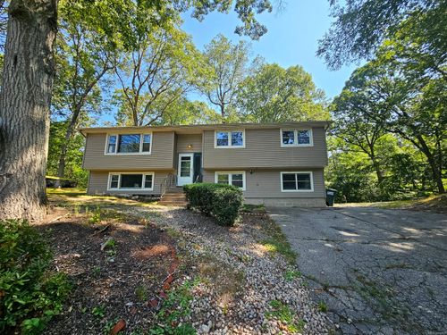 30 Patricia Ct, Gales Ferry, CT, 06335-1826 | Card Image