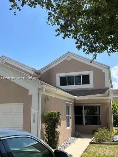 1425-1425 Nw 124th Ave, Pembroke Pines, FL, 33026-3861 | Card Image