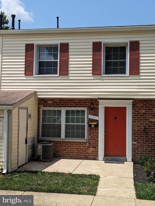 apt-j-9225 Bridle Path Ln, LAUREL, MD, 20723-1547 | Card Image