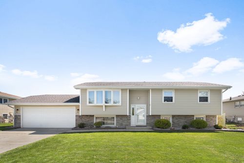 9713 Buchanan St, Crown Point, IN, 46307 | Card Image